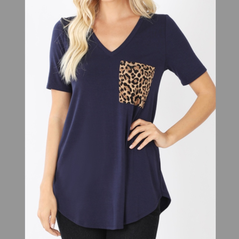 Super Soft Leopard Pocket T-shirt